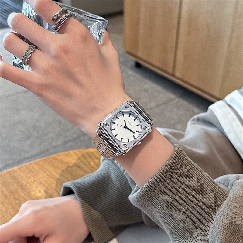미니멀하고 우아하며 독특한 사각형 다이얼의 스틸 스트랩 - Luxury Watch Gift For Her 리뷰 및 가격